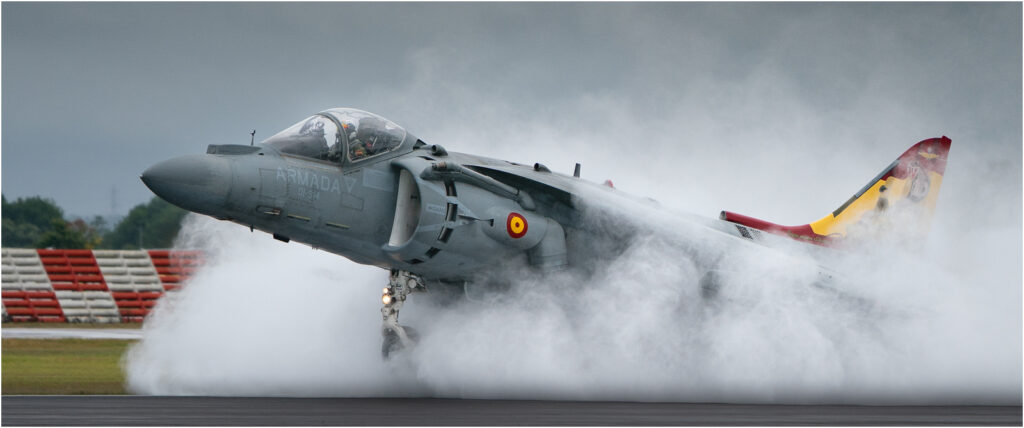 Harrier landing (in the wet) by Niall