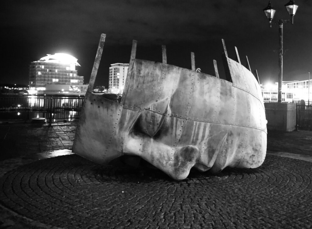 Cardiff Bay 2 by Gwynn Jones