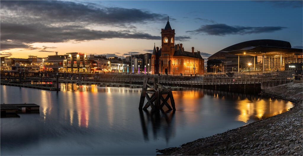 Cardiff Bay by Andre Van de Sande (10 sec, f:11 , 40mm)