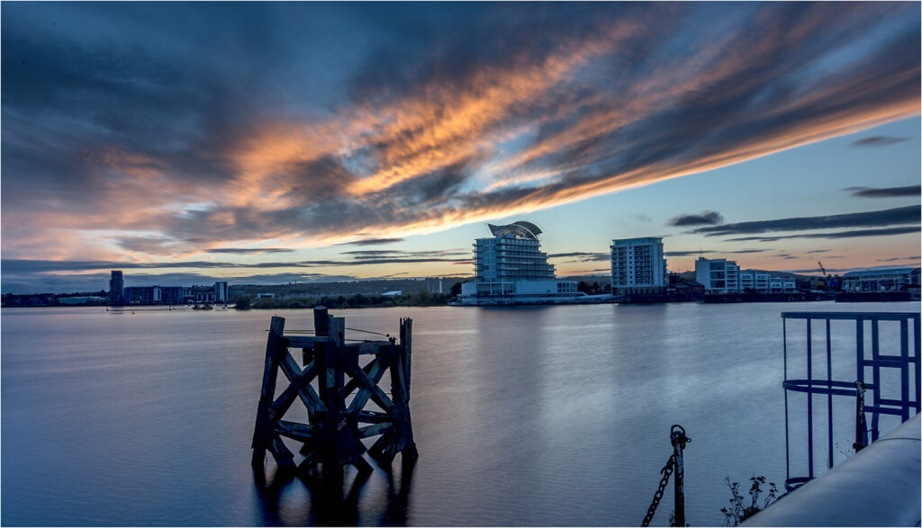 Cardiff Bay by Andre Van de Sande (20 sec, f:5, 16mm)
