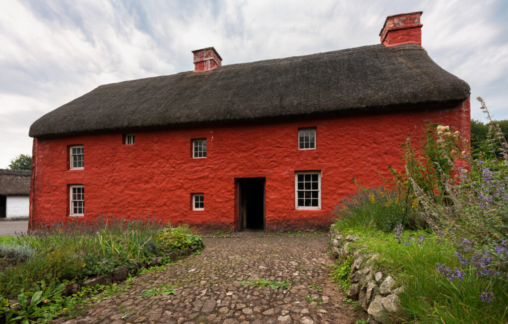 Kennixton Farmhouse by Niall