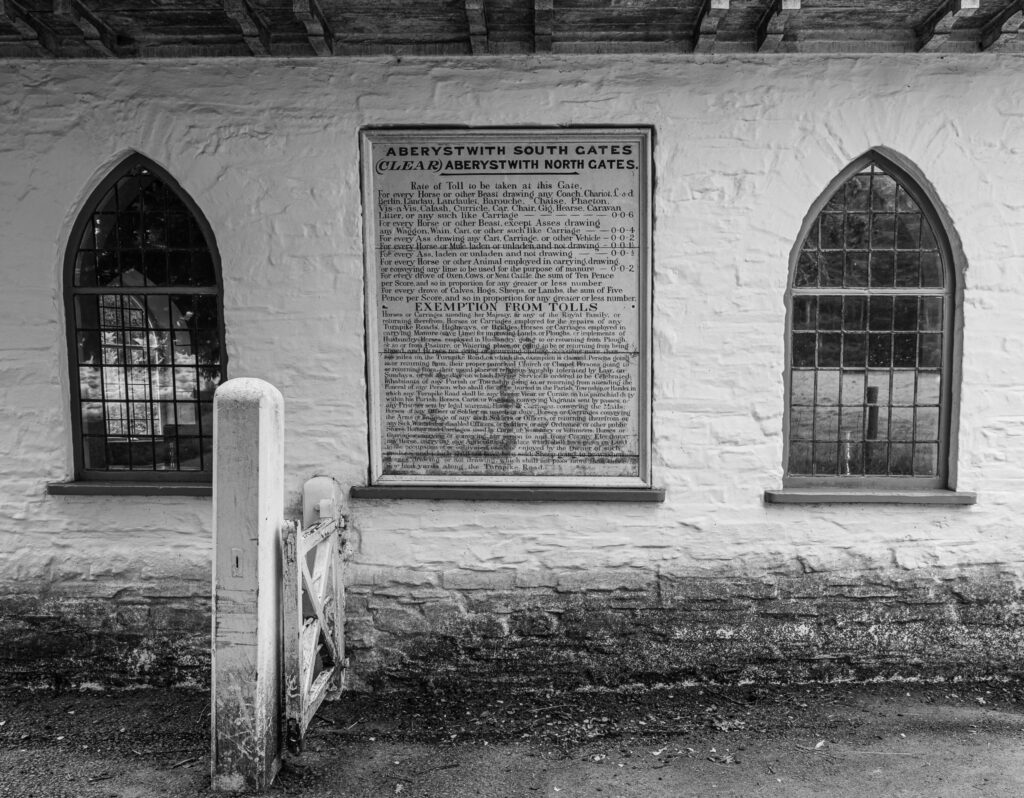 Southgate tollhouse by Niall