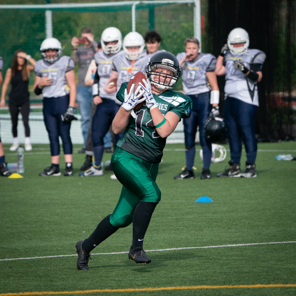 American Football (Oct 2021) - Cardiff Valkyries vs Portsmouth Dreadnoughts (3 of 12) by Niall