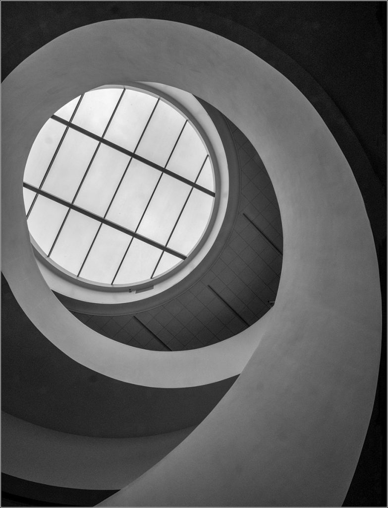 Liverpool Museum by Dave Russell