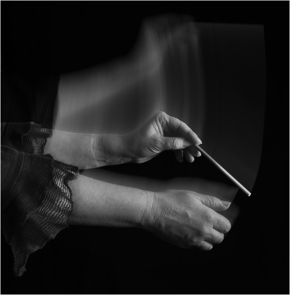 31-The conductor's hands